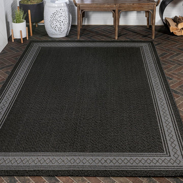 Lucia Classic Diamond Border Indoor/outdoor Area Rug